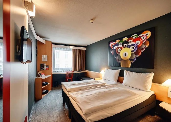 Ibis Hotel 3*