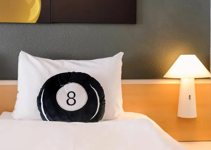 Ibis Hotel 3*