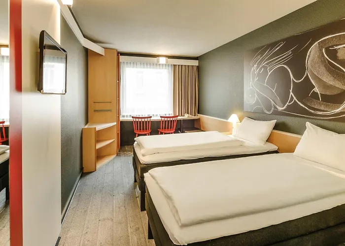 Ibis 3*